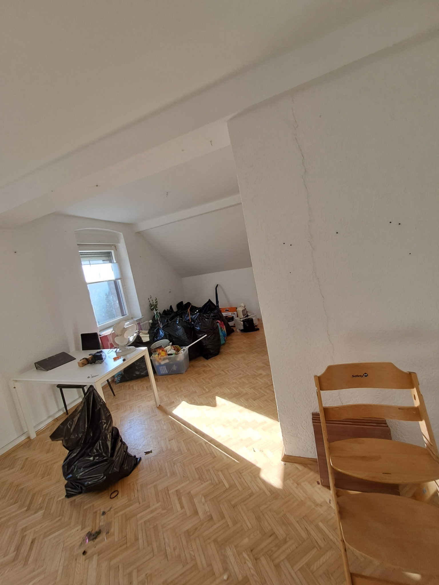 20260430_090034